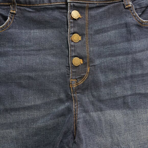 Nine West Women's Jean Shorts, Size 16 - Picture 3 of 7